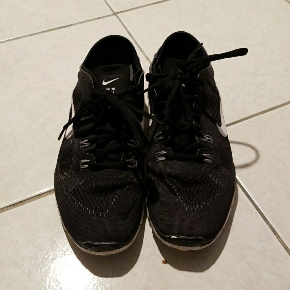 Nike FREE TR FIT 4
